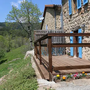 au-jardin-retrouv.hotels-rhonealpes.com/